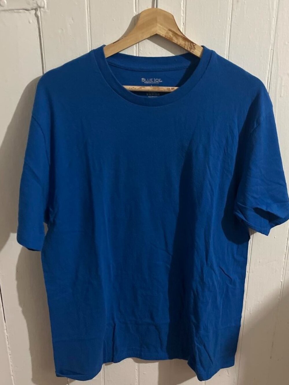 Blue Ice Blue T-shirt Size L
